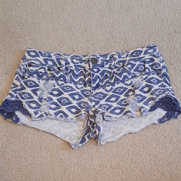 Rue21 Blue and White Jean Shorts with Geometric Pattern - Picture 1 of 6